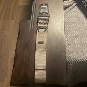 Brand New Blackhawk Size Medium Tan Riggers Belt